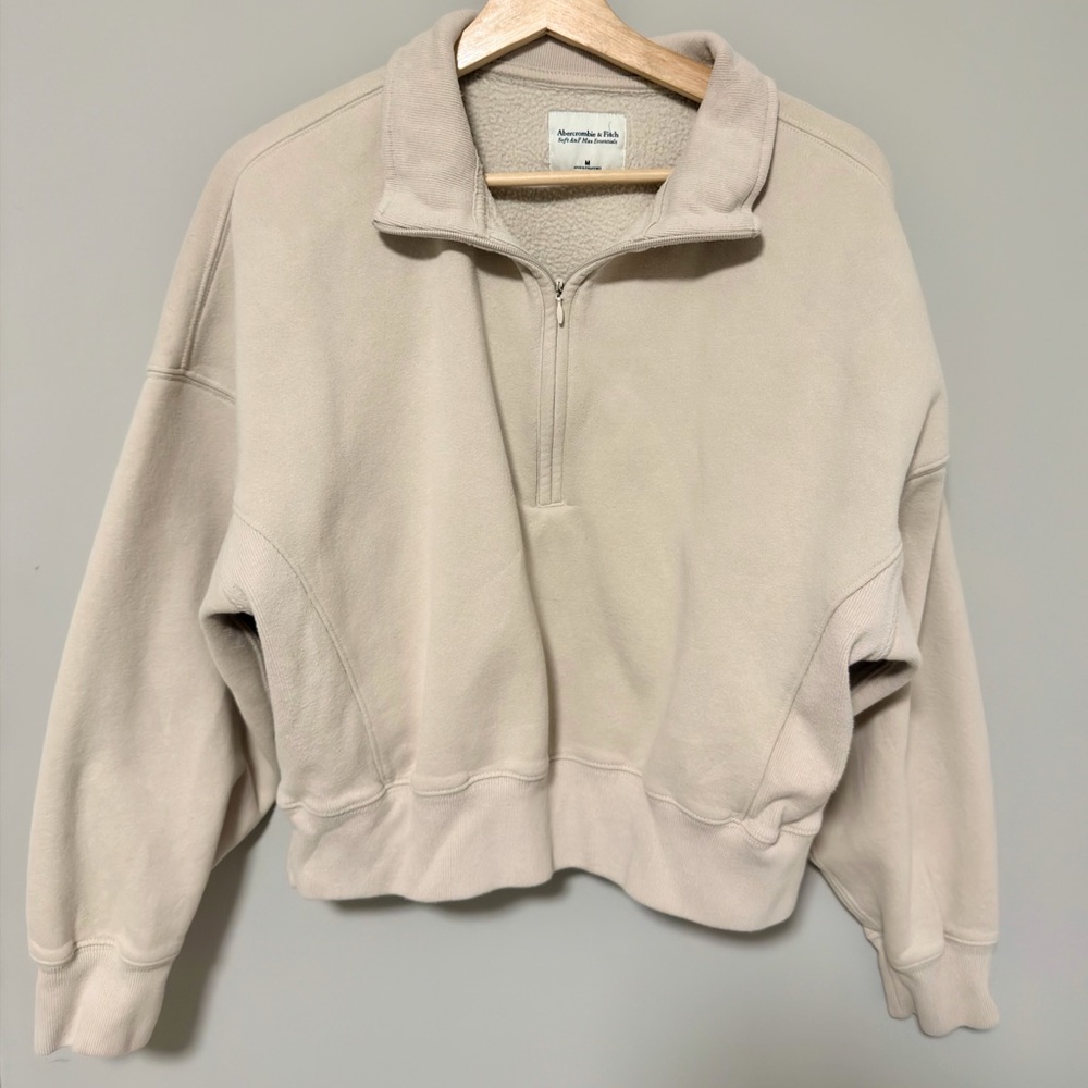 Abercrombie & Fitch Quarter Zip Soft A&F Max Essentials Sweater